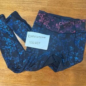 Crowned Athletics L Snow Sister Leggings